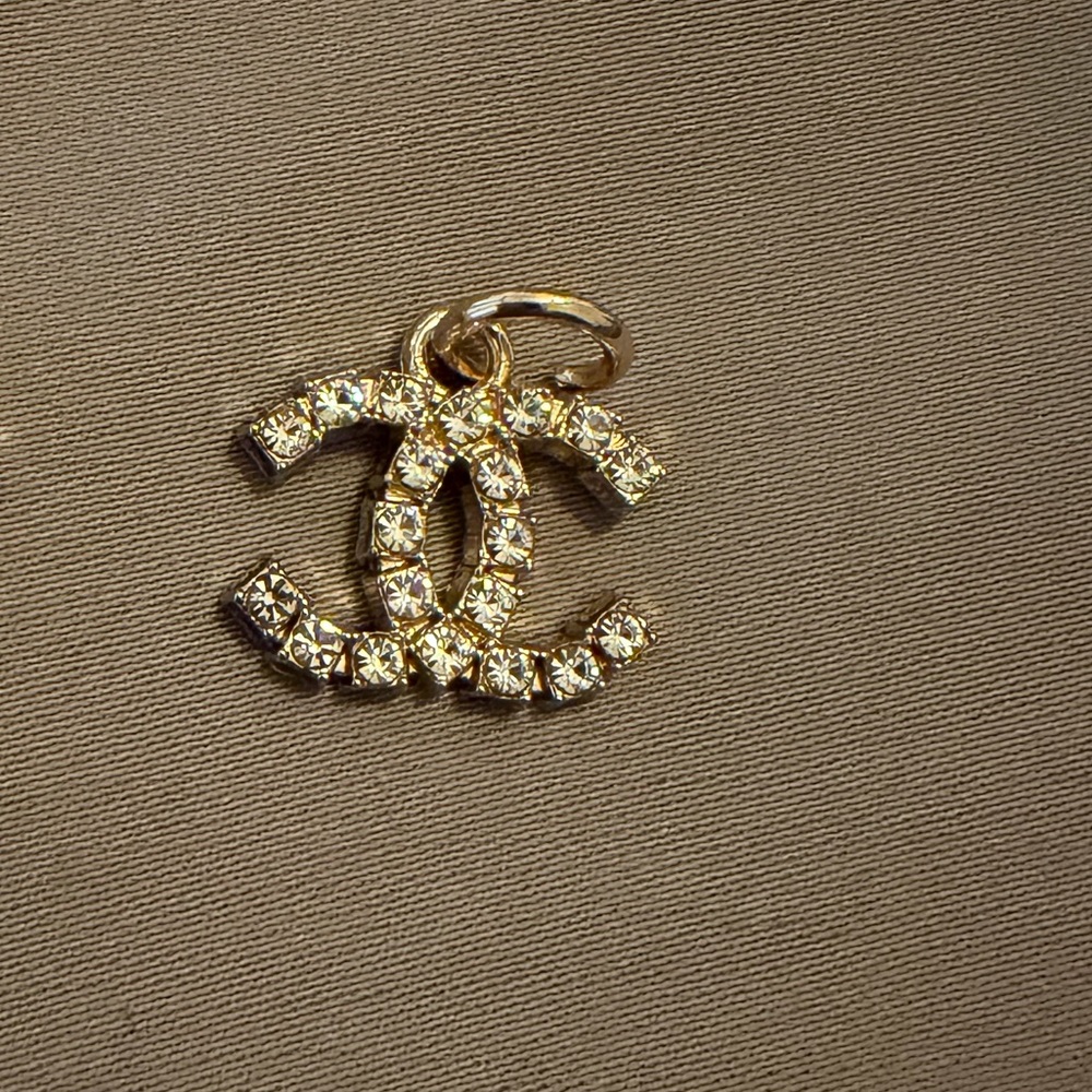 Chanel Zipper Pull
